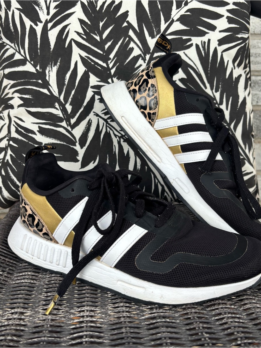 Adidas gold cheetah size 8